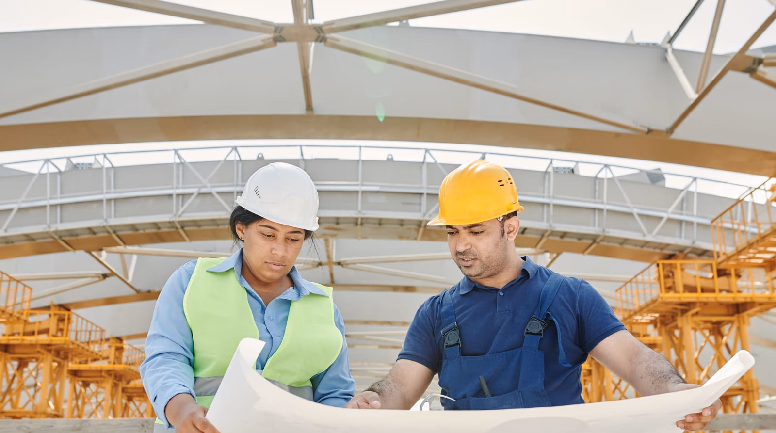 Inducción de seguridad a un trabajador que se incorpora